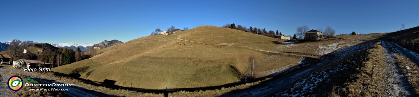 14 Salendo su stradetta sterrata da Lavaggio alle cascine.jpg